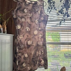 TR Bentley Floral Sleeveless Dress